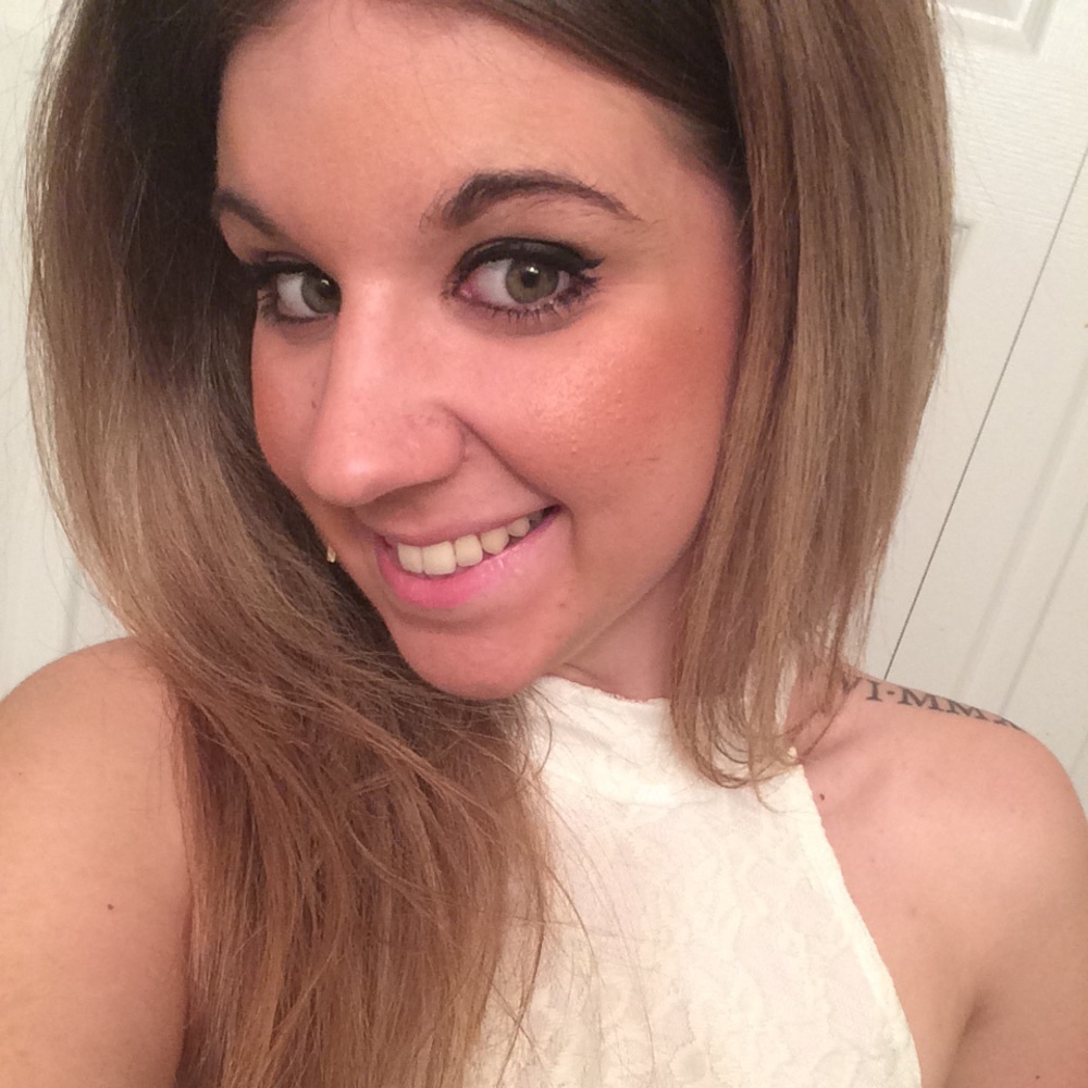 Meet your Posher, Alyssa